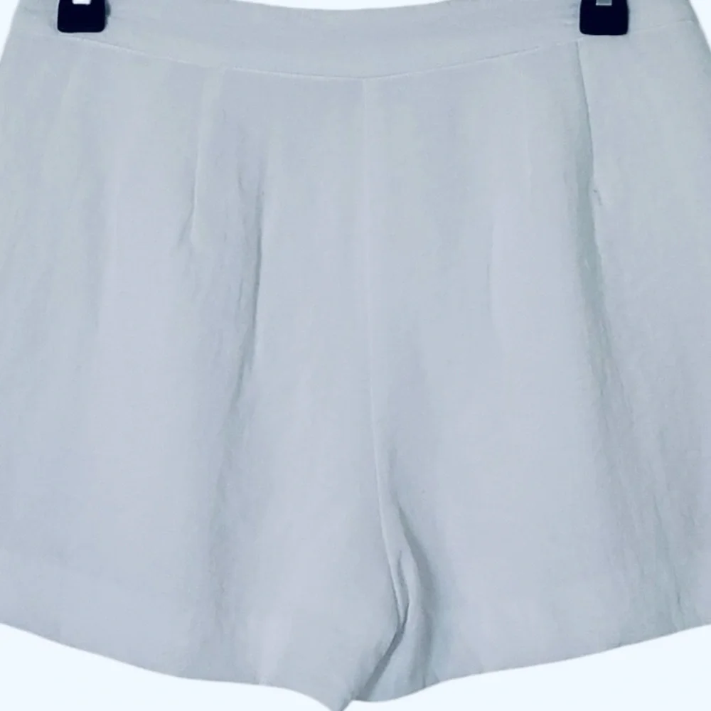 MICHAEL Michael Kors White Shorts Fully Lined Pleated Front Dressy Sz 6